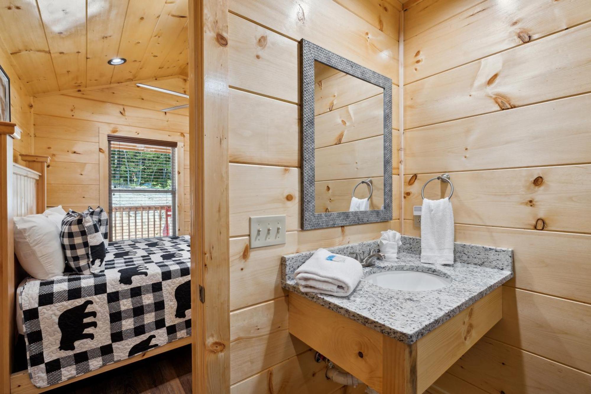 The 3 Bears Is A Newly Built 3 Bedroom Cabin Only 3 Minutes From The Parkway! Pigeon Forge Exteriér fotografie