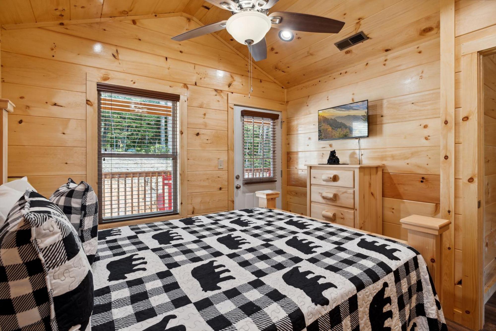 The 3 Bears Is A Newly Built 3 Bedroom Cabin Only 3 Minutes From The Parkway! Pigeon Forge Exteriér fotografie